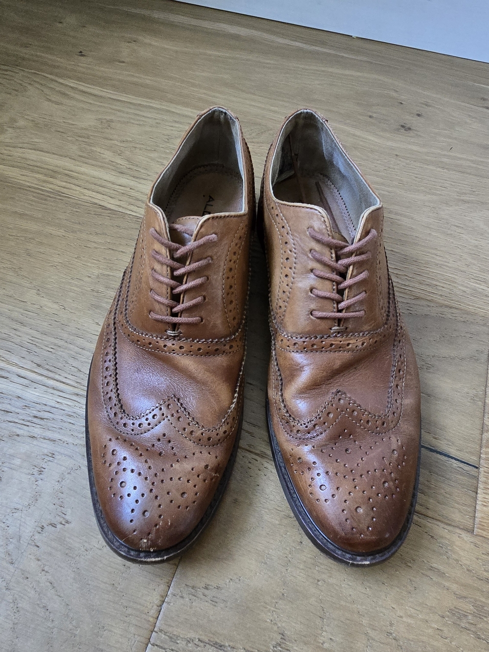 Classic Men's Tan Wingtip Brogue Leather Dress Shoes 10.5